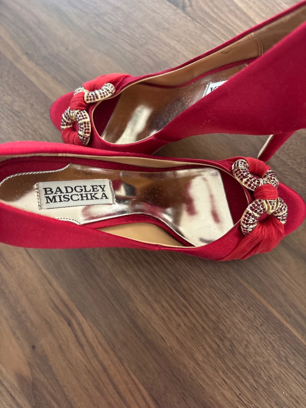 Badgley Mischka Red heel , sz 6.5M